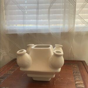 Chic White Geometric Vase